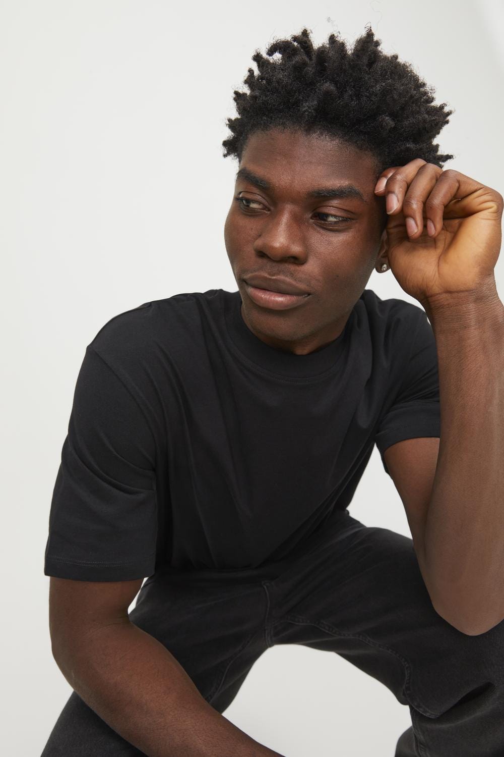 Camiseta negra básica - JJEBRADLEY TEE SS O-NECK NOOS